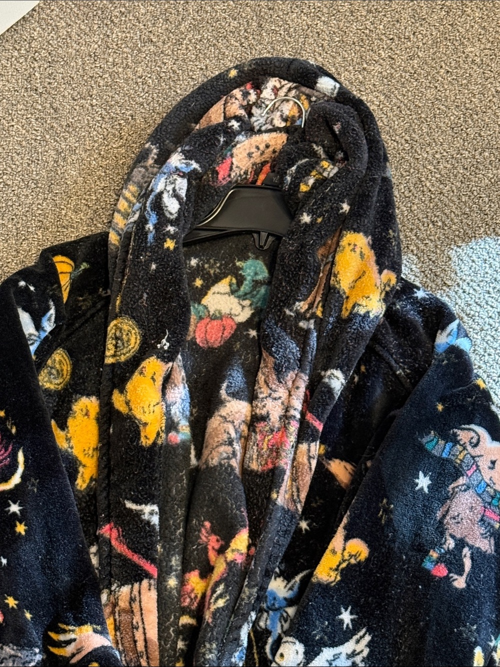 Vera Bradley Harry Potter Print Hooded Plush Robe with Tie - Picture 2 of 3